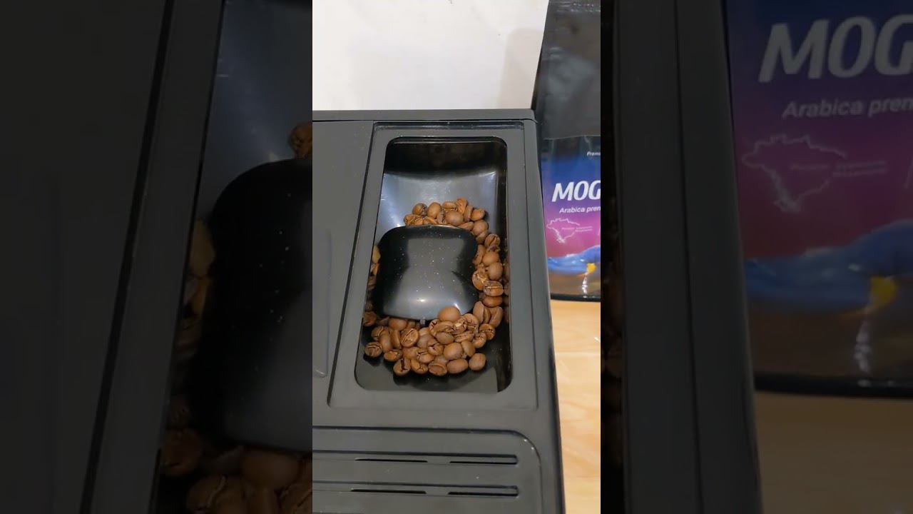 Кофемашина Melitta Cafeo Lattea, демонстрация работоспособности. смотреть онлайн