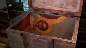 Это наша история. Сундук из икон