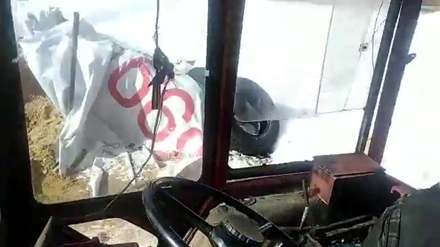 Трактор т25 с кабиной ЮМЗ