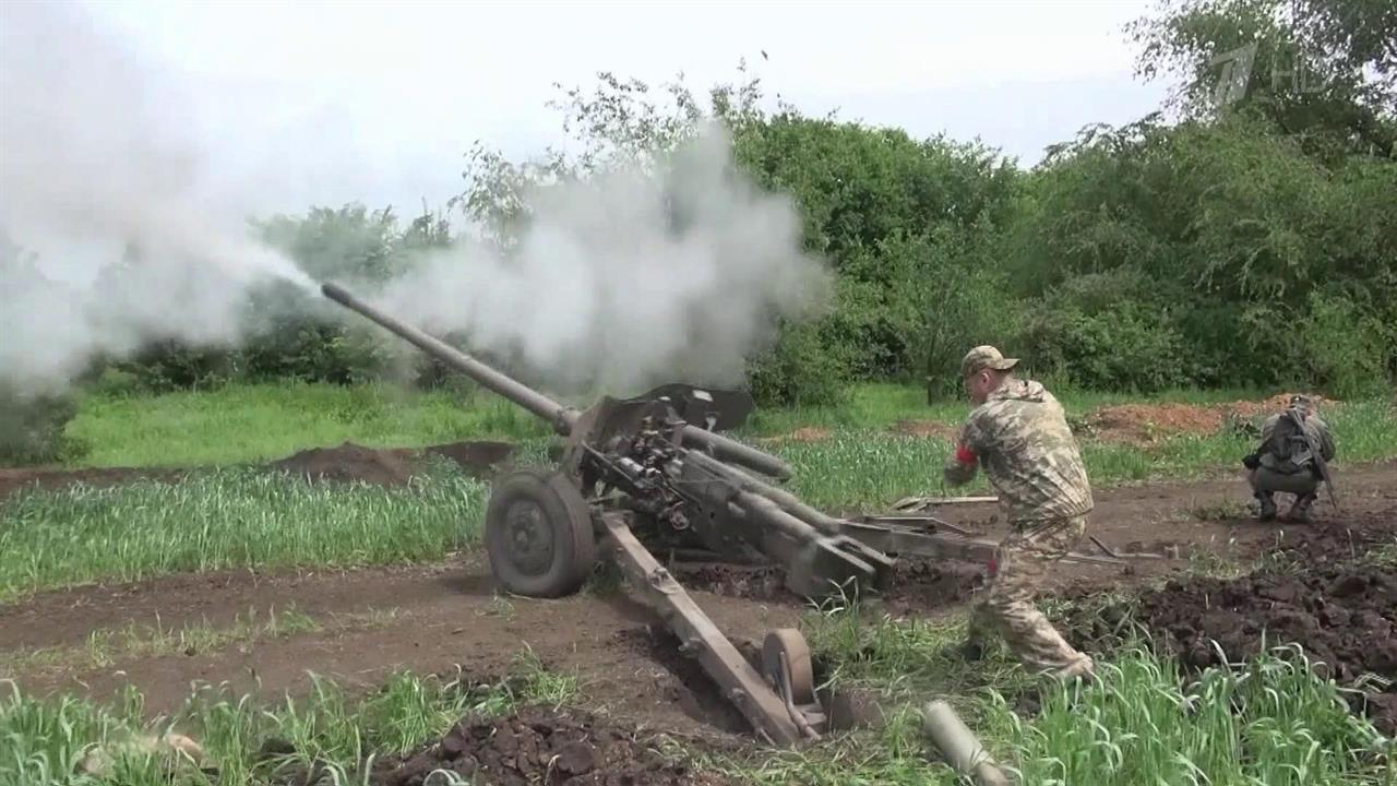 Ожесточенный бой хонкай. Военные Поединки. Артемовска идут ожесточенные бои.