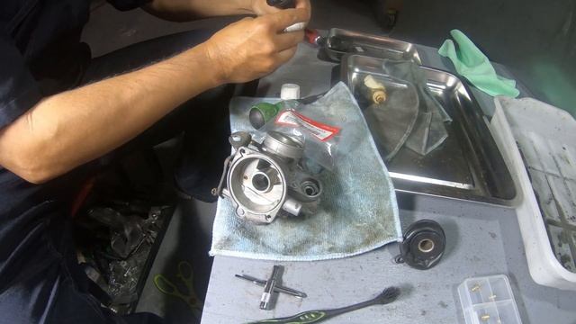 ＡＦ５８ズーマーキャブ清掃