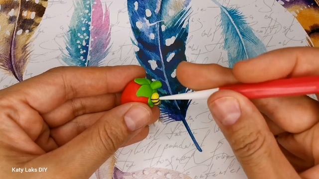 Полимерная глина/клубничка фигурка из полимерной глины