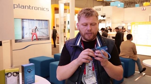 Новые гарнитуры Plantronics на MWC 2014 смотреть онлайн