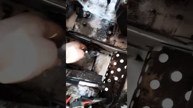 Замена потшипника ведущего вала на Ямаха Викинг смотреть онлайн