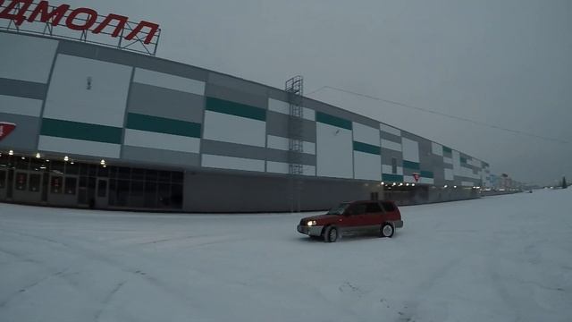 Как дрифтовать на автомате. Forester. Снег. Парковка. смотреть онлайн