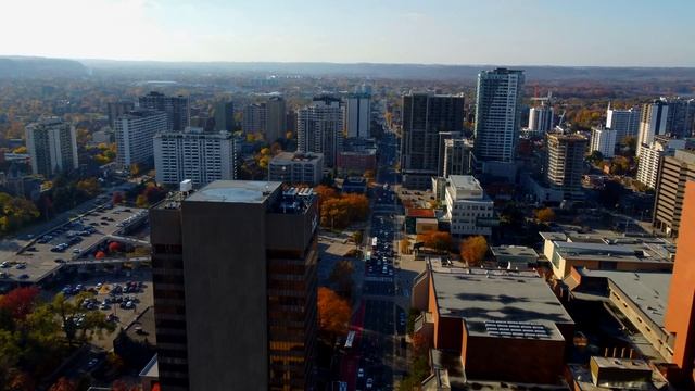 Drone Tour Of Downtown Hamilton Ont. 2022 [4K] смотреть онлайн