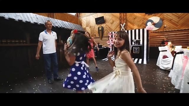 Юбилей Людмилы в стиле Коко Шанель смотреть онлайн