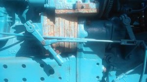 Установили маленькую кабину на МТЗ 82. Установил замок на дверь с УАЗ Hanter.