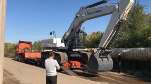 Заезд гусеничного экскаватора на низкорамный трал!