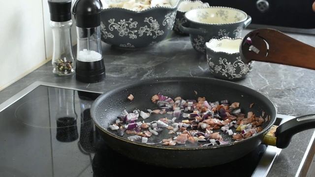 Champignons in Sahnesoße - Pilzpfanne Rezept Schnell Lecker & Einfach смотреть онлайн