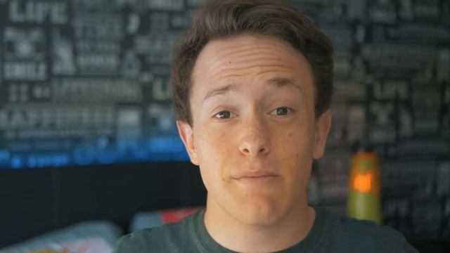 Watch Your iPhone on Your TV - 3rd Party iPhone HDMI Adapter смотреть онлайн