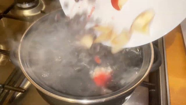 Компот из яблок и черной смородины. Рецепт за 30 секунд! смотреть онлайн