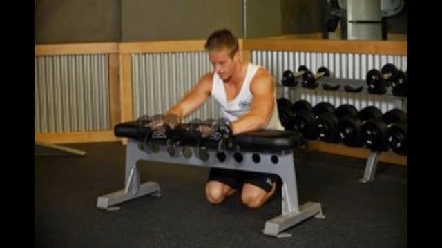 Сгибание запястий на скамье с гантелями ладонями вниз смотреть онлайн