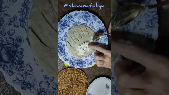 Как быстро сделать рогалик с начинкой #выпечка #формыбулочек #рогалик