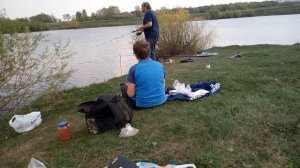 Мои первые снасти для рыбалки. Рыбалка на снасти доступные всем. Самые дешевые снасти.