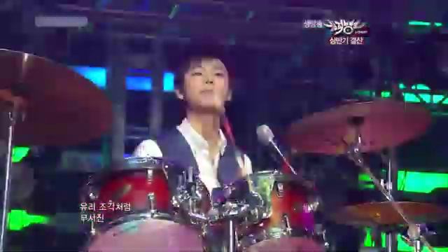 (HD) CNBlue 사랑아( Love) 외톨이야(I am loner) смотреть онлайн