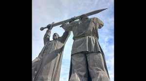 Магнитогорск, 18 марта 2023 года, посетили памятник "Тыл фронту"