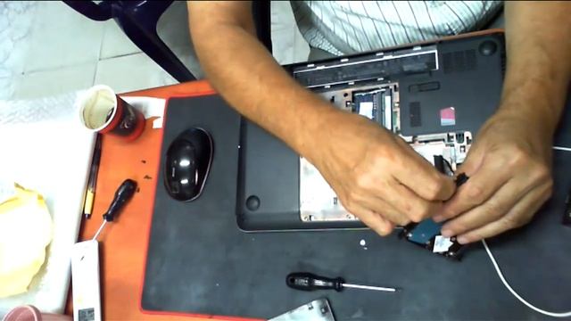 Hp Protectsmart 15-e051ej Replace Harddrive Ram смотреть онлайн