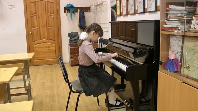 199397 Степанова Юлия ДШИ№6 Йошкар Ола   Снежинкинад Львиным мостиком
