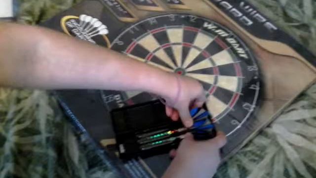 Расспаковка дротиков и дартса смотреть онлайн