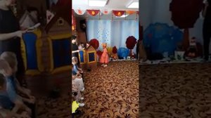 Сценка "Звери встречают осень" Подг.гр.