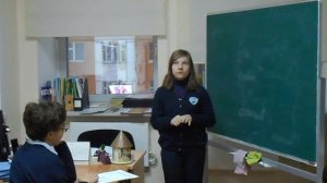 Куваева Александра из 7 класса школы Наследник читает наизусть стихотворение на английском