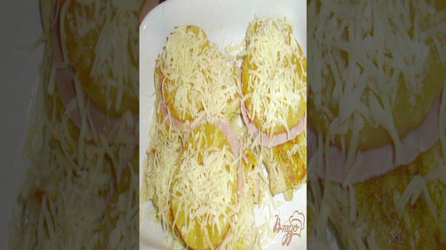 Шницель из филе индейки с ананасами