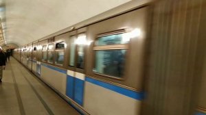 Последний день работы станции метро Смоленская перед закрытием на ремонт!