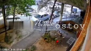 Ростов падение женщины с 4 этажа на руки прохожему