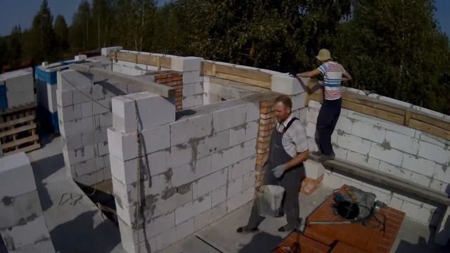 Армопояс под крышу и мауэрлат. Армопояс За 6 Минут. Постройка Дома Своими Руками.