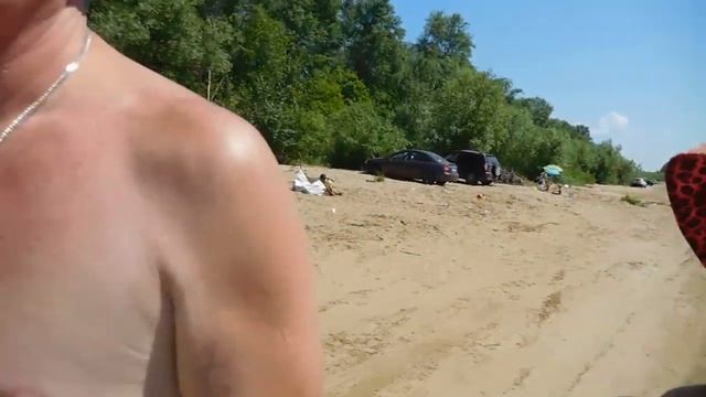 @11 Отдых с палатками на берегу Волги_Саратовское водохранилище.mp4