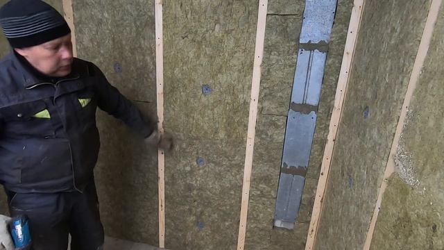 Баня из блоков часть № 6. Утепление парилки и вентиляция. Bath from the blocks part No. 6. смотреть онлайн