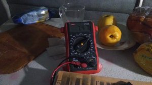 Батарейка на 7.5v и 100mA.