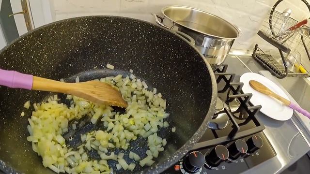 Спагетти с фаршем и томатной пастой ? БОЛОНЬЕЗЕ ?? Spaghetti BOLOGNESE ? смотреть онлайн