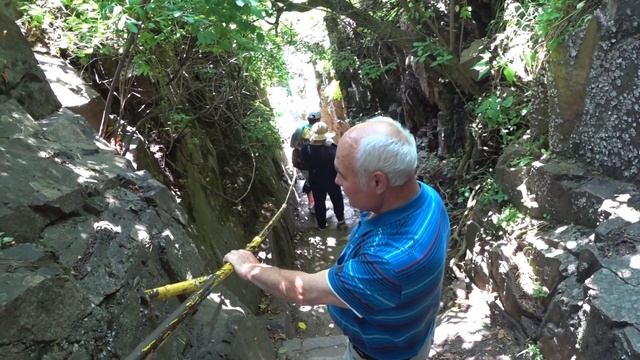 Одеяло из кошек!!!Медовые водопады и гора Кольцо,Кисловодск,КЧР смотреть онлайн