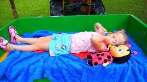 Настя и Кукла Пупсик хотят спать! Видео для детей Nastya and baby doll want to sleep Video for kids