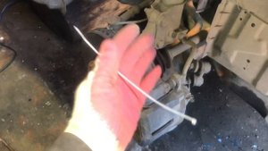 Что бы не гремели суппорта нужно сделать так,на примере автомобиль Hyundai Elantra