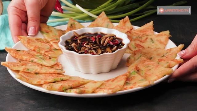 ИСКЛЮЧИТЕЛЬНО из картофеля! Быстрые и очень вкусные блины| Appetitno.TV смотреть онлайн