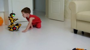 Коллекция роботов Клима / Робот WowWee RoboRover / Роботы Автоботы