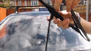 Changing Wiper Blades (Front & Rear) Skoda Fabia Mk1