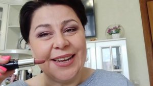 тестируем шесть цветов помад от компании Мэри Кэй!