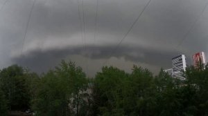 Люблю грозу в начале мая, как долбанёт из-под сарая ⛈️ Сильная гроза в Москве 2019 ⚡