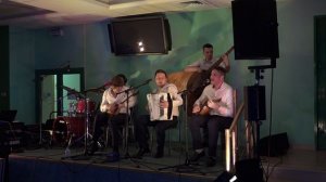 Smoke on the Water - это русская народная песня!