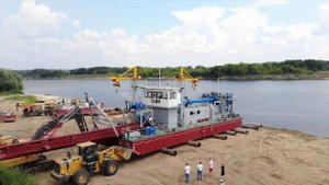 Спуск на воду земснаряда "Муром". Электрический земснаряд 3800-65