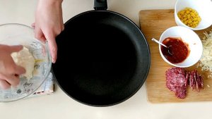 Быстрая ПИЦЦА? на сковороде без дрожжей и яиц