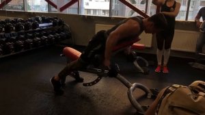 Качаем задние дельты! Отведение рук назад лежа на наклонной скамье. Упражнения для дельт.