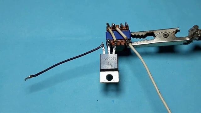 Inverter 1.5V to 220V | dc to ac Inverter смотреть онлайн