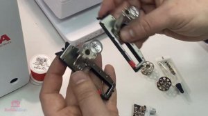 НОВИНКА ОТ BERNINA - B 335 ХУЖЕ B 380? || Сравнение старой и новой Бернины! Обзор B 335