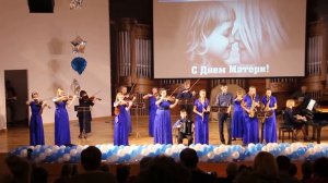 Песня из кинофильма "Черный Орфей" исполняет ансамбль "Мелодия"