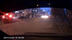 Ударили стоящую машину и скрылись... 22.11.2017